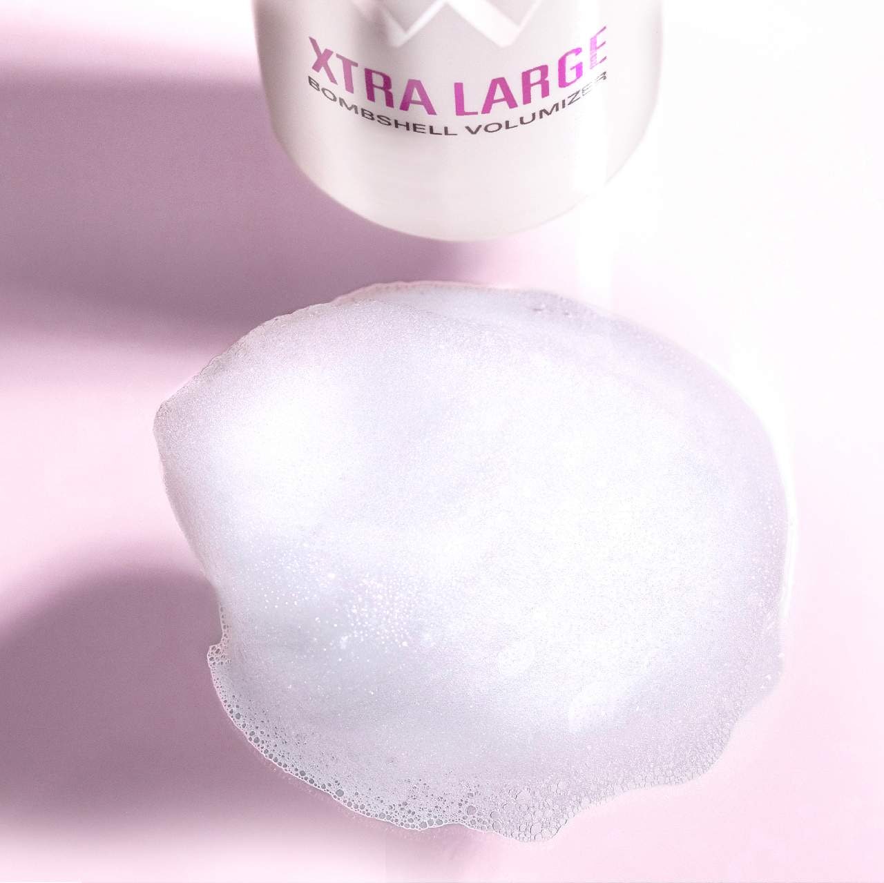 COLOR WOW  Xtra Large Bombshell Volumizer 2