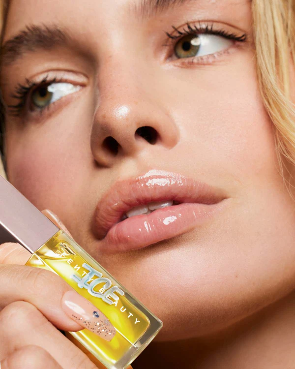 Fenty Beauty Gloss Bomb Ice Cooling Lip Luminizer 4